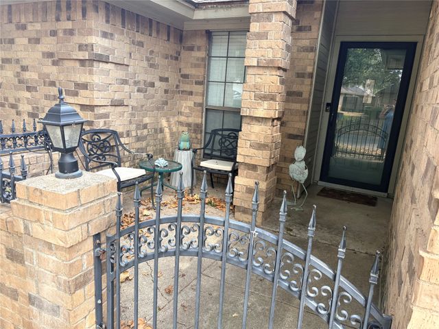 1908 Berrybrook Drive, Fort Worth, TX 76134
