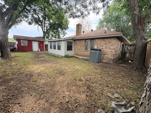 1908 Berrybrook Drive, Fort Worth, TX 76134