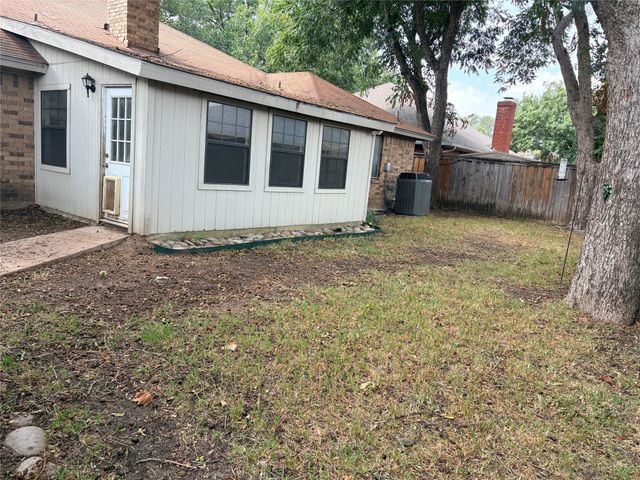 1908 Berrybrook Drive, Fort Worth, TX 76134
