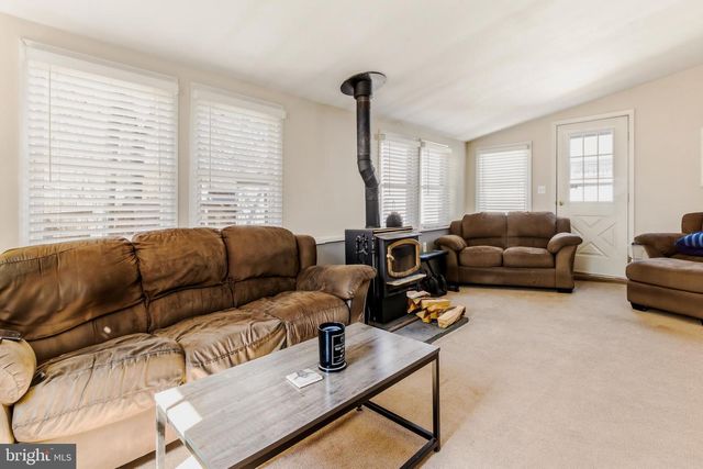 1137 LAWNTON AVE, West Deptford, NJ 08096