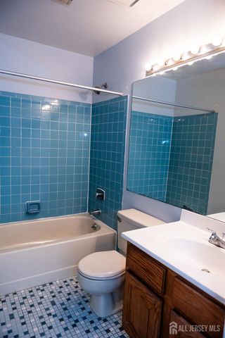 2162 Ash Court, South Brunswick, NJ 08852