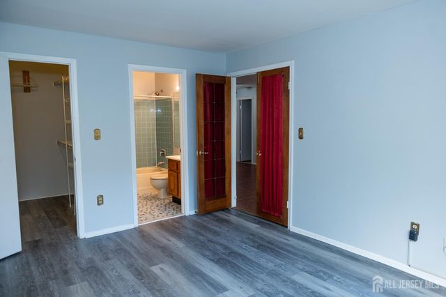 2162 Ash Court, South Brunswick, NJ 08852