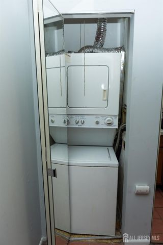 2162 Ash Court, South Brunswick, NJ 08852