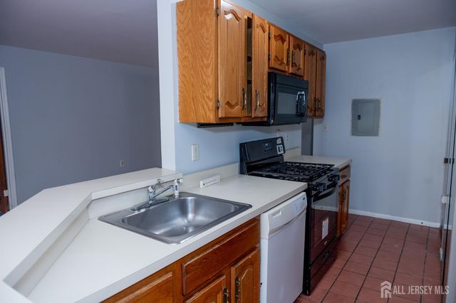 2162 Ash Court, South Brunswick, NJ 08852