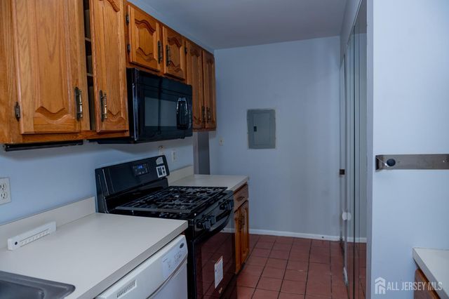 2162 Ash Court, South Brunswick, NJ 08852