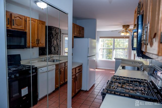 2162 Ash Court, South Brunswick, NJ 08852