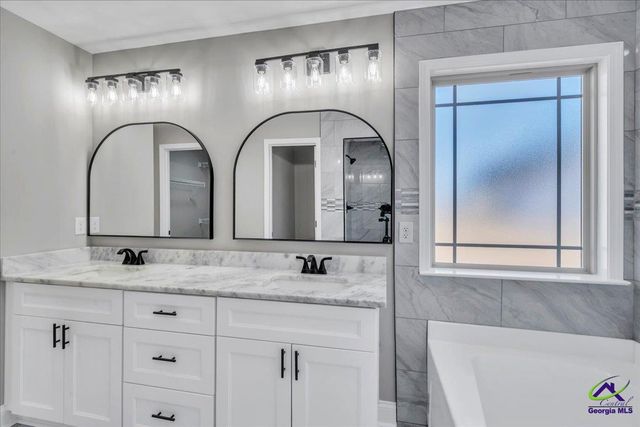 208 Eric Court, Byron, GA 31008