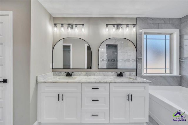 208 Eric Court, Byron, GA 31008