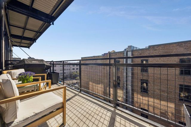 618 Washington Avenue N, Minneapolis, MN 55401