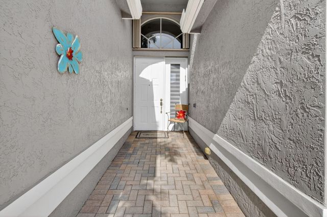 7873 Royal Lace Terrace, Lake Worth, FL 33467