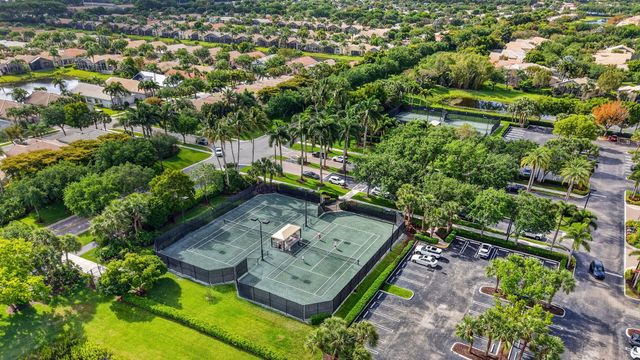 7873 Royal Lace Terrace, Lake Worth, FL 33467