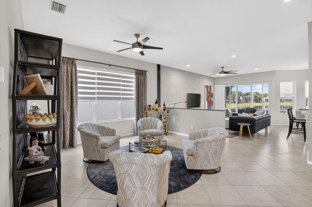 7873 Royal Lace Terrace, Lake Worth, FL 33467