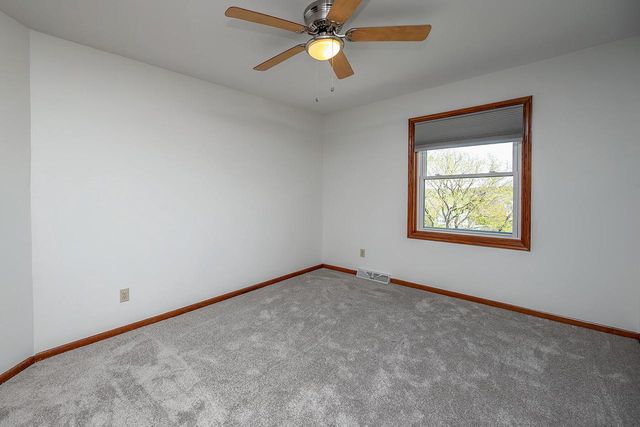 N75W23408 Ridgeview CIRCLE, Sussex, WI 53089