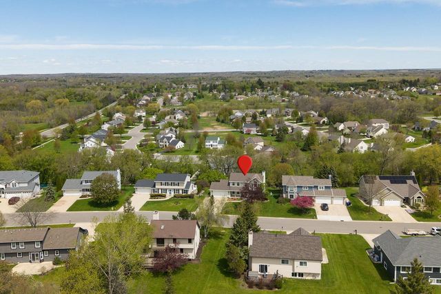 N75W23408 Ridgeview CIRCLE, Sussex, WI 53089