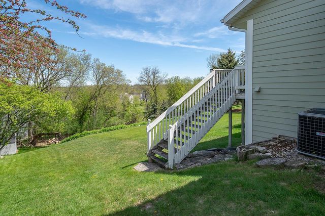 N75W23408 Ridgeview CIRCLE, Sussex, WI 53089