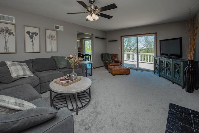 N75W23408 Ridgeview CIRCLE, Sussex, WI 53089