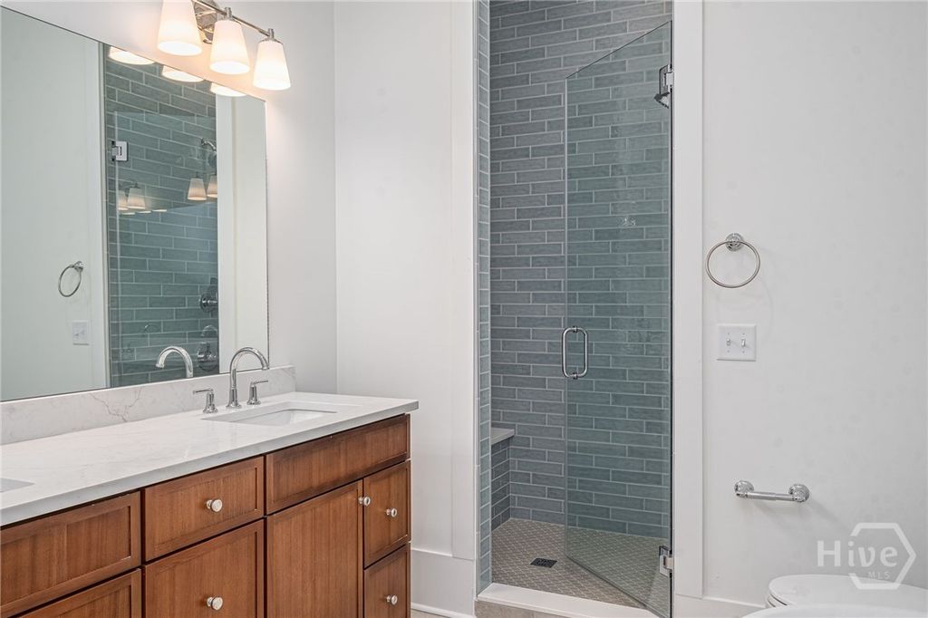 Image 16 of property listing at 306 W 38th Street, Savannah, GA 31401