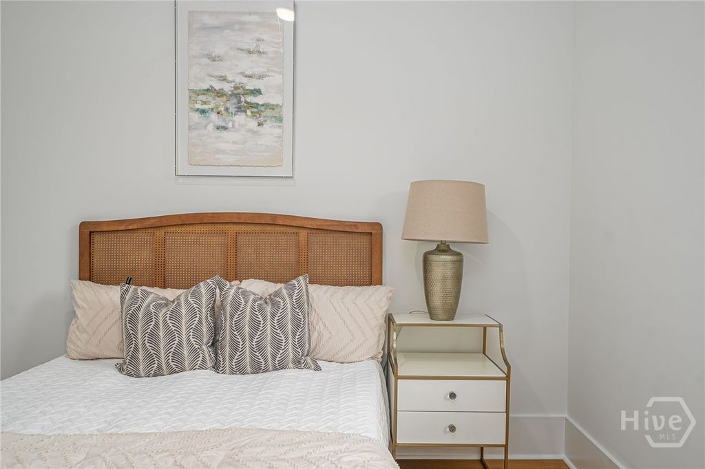 Image 21 of property listing at 306 W 38th Street, Savannah, GA 31401