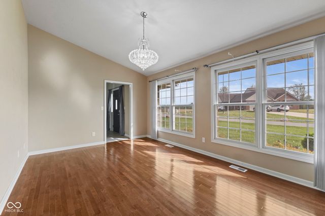 40 Carolyn Drive, Seymour, IN 47274