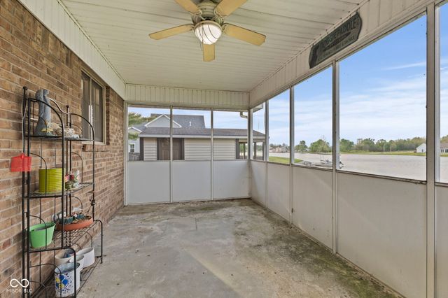 40 Carolyn Drive, Seymour, IN 47274