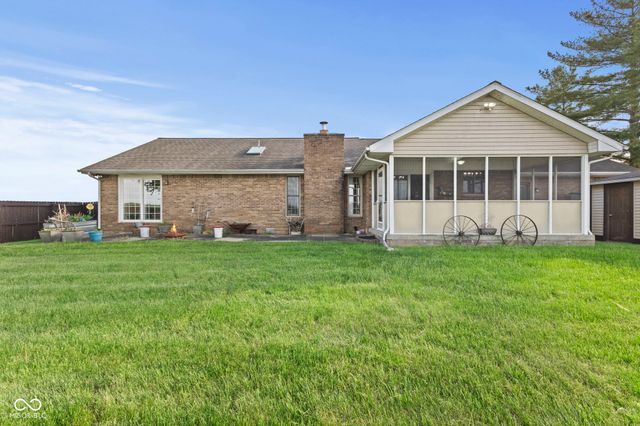 40 Carolyn Drive, Seymour, IN 47274