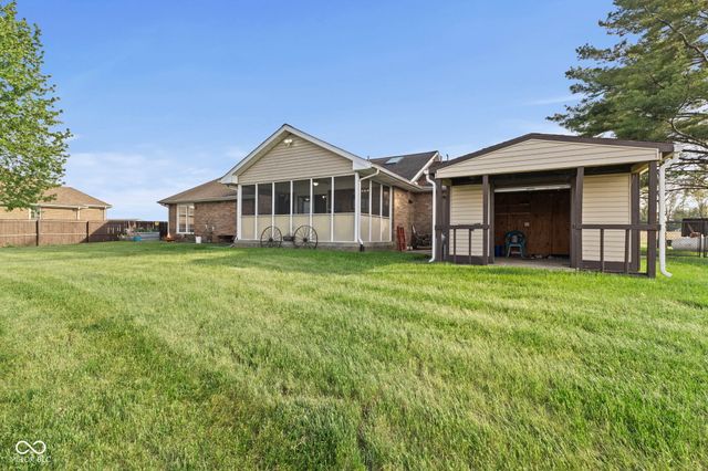 40 Carolyn Drive, Seymour, IN 47274