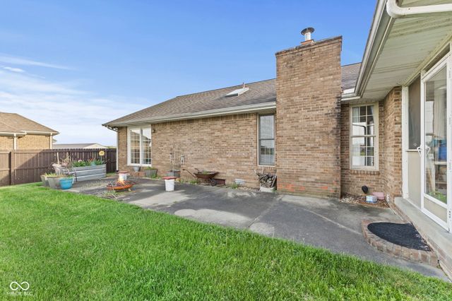 40 Carolyn Drive, Seymour, IN 47274