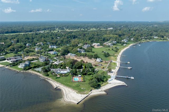 16 Point Road, Bellport Village, NY 11713