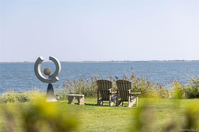 16 Point Road, Bellport Village, NY 11713