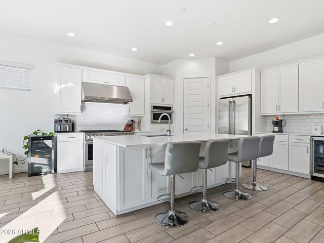 4221 W CARMEN Street, Laveen, AZ 85339