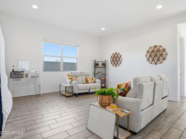 4221 W CARMEN Street, Laveen, AZ 85339