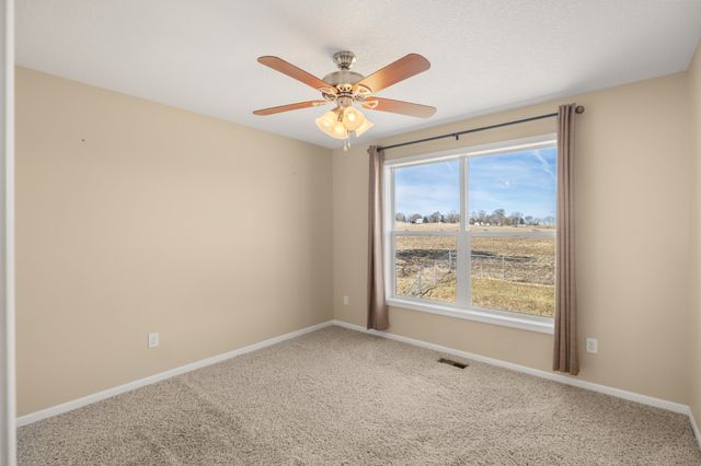 708 Patchett Drive NE, Mitchellville, IA 50169