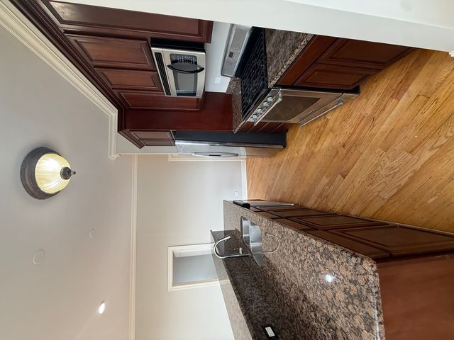 2338 W MORSE Avenue 4A, Chicago, IL 60645
