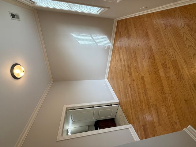 2338 W MORSE Avenue 4A, Chicago, IL 60645