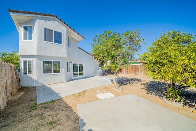 827 S Tamarisk Avenue, Rialto, CA 92376