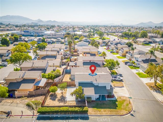 827 S Tamarisk Avenue, Rialto, CA 92376