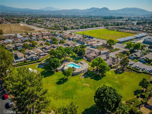 827 S Tamarisk Avenue, Rialto, CA 92376