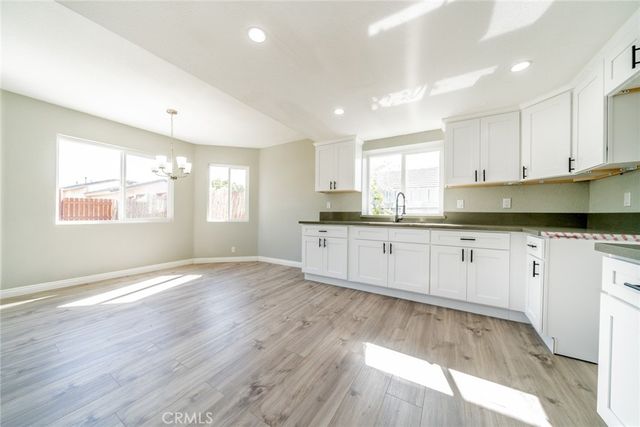 827 S Tamarisk Avenue, Rialto, CA 92376