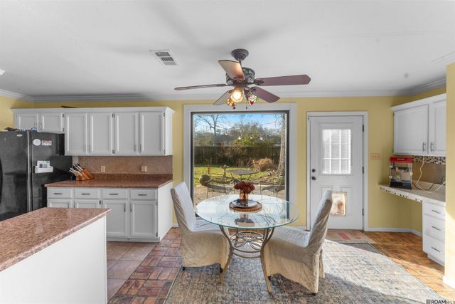 1143 Sharynwood Dr, Baton Rouge, LA 70808