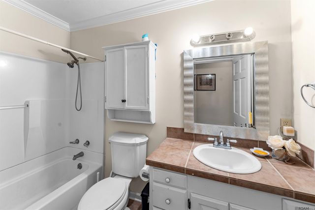 1143 Sharynwood Dr, Baton Rouge, LA 70808