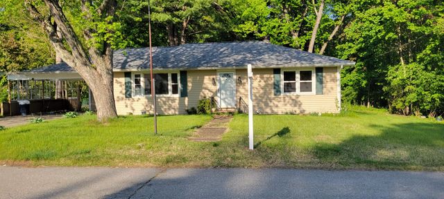 4 Grant Street, Derry, NH 03038