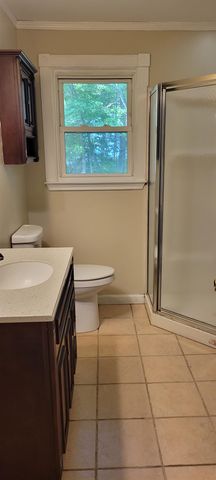 4 Grant Street, Derry, NH 03038
