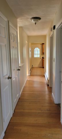 4 Grant Street, Derry, NH 03038