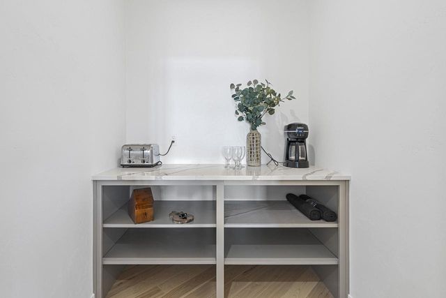 W8251 HACKBERRY HILLS ROAD, Hortonville, WI 54944