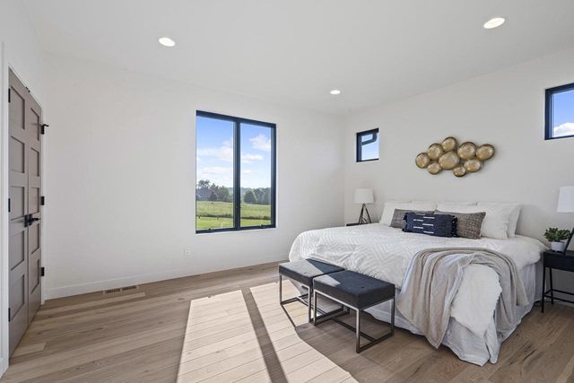 W8251 HACKBERRY HILLS ROAD, Hortonville, WI 54944