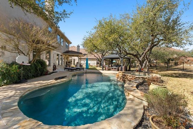 15104 Spillman Ranch LOOP, Austin, TX 78738