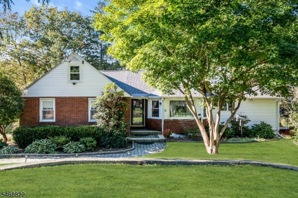 8 Lakeview Ct, Jefferson Twp., NJ 07438 — exterior