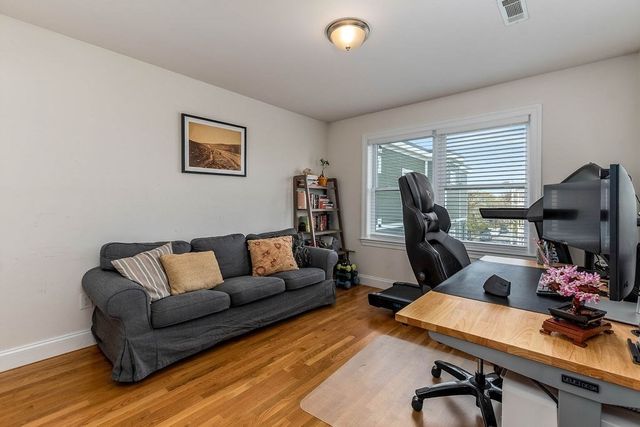 10 Irma St 3, Boston, MA 02124