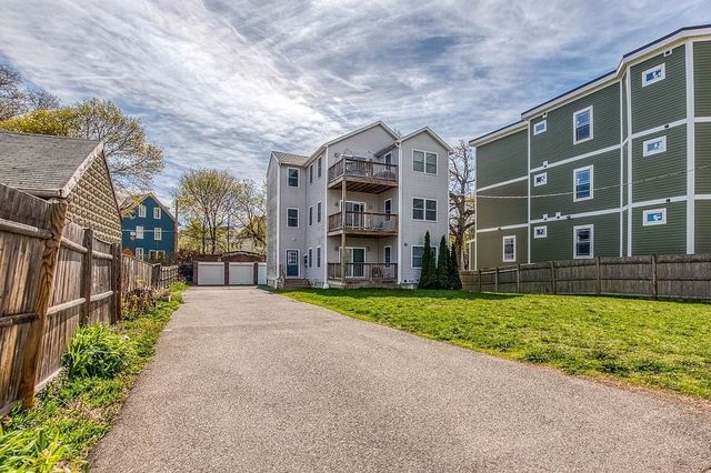 10 Irma St 3, Boston, MA 02124