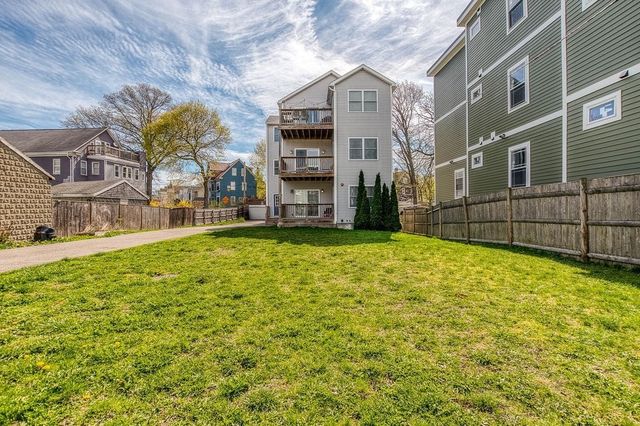 10 Irma St 3, Boston, MA 02124